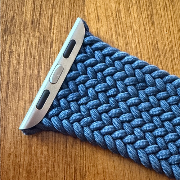 Apple Braided Solo Loop Band - Picture 5 of 6
